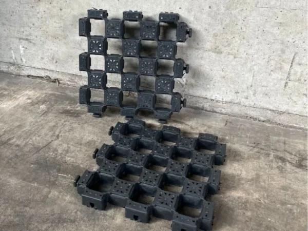 Geokrata kratka modułowa mocna trawnikowa parkingowa 30x30x3,5