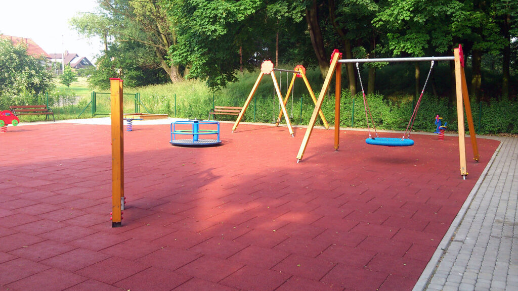 maty_na_plac_zabaw_EPDM_jastrzebie_zdroj_2014