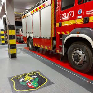 Posadzka w garażu OSP Luboń