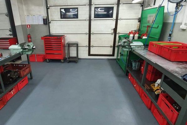 garage garage - PVC tile